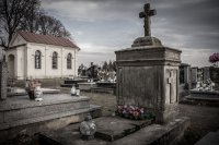 Grób księdza Bazylego Strasza na cmentarzu w Wilkołazie